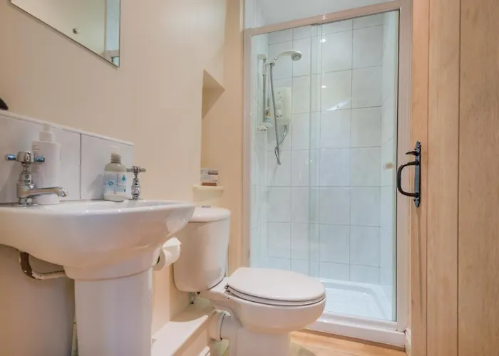 2 Bed In Penrith Oc-sz470 度假居